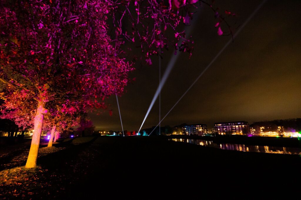 Skybeams bij LEDrun Lionsclub Oosterhout